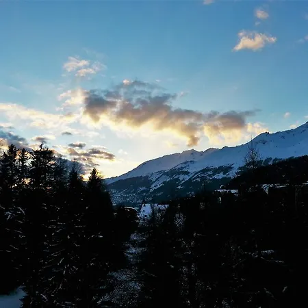 アパート In Montana Town Centre Mountain View