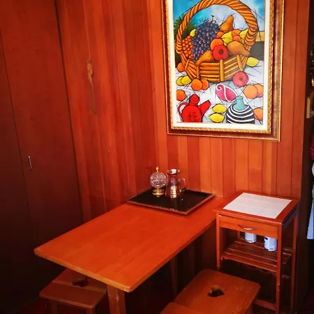 In Montana Town Centre Mountain View * クラン